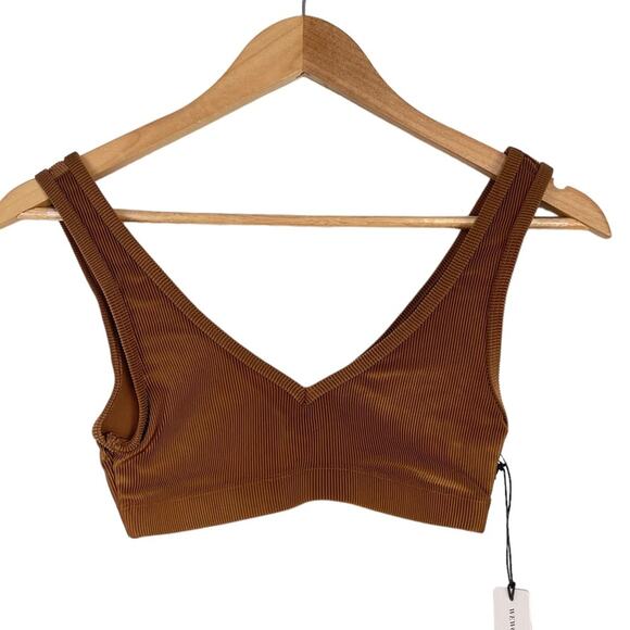 WeWoreWhat Sports Bra Brown V-Neck Ribbed Crop Top Stretch XS NWT - Picture 4 of 6
